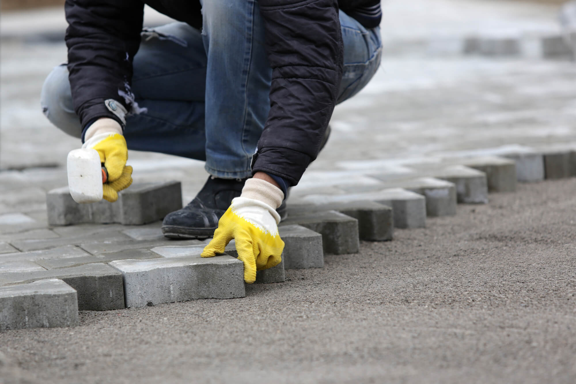 Concrete Pavers vs. Poured Concrete
