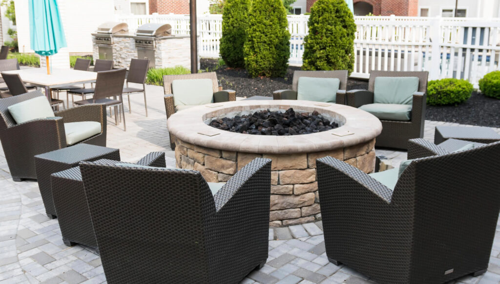 Benefits of DIY Outdoor Fireplace Kits vs. Traditional Wood-Burning Fireplaces